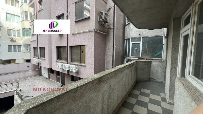 Продава 2-СТАЕН, гр. Варна, Център, снимка 13 - Aпартаменти - 47469742