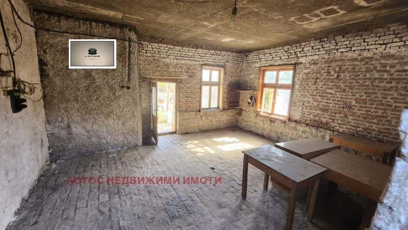 Продава  Къща област Велико Търново , с. Куцина , 100 кв.м | 88637120 - изображение [5]