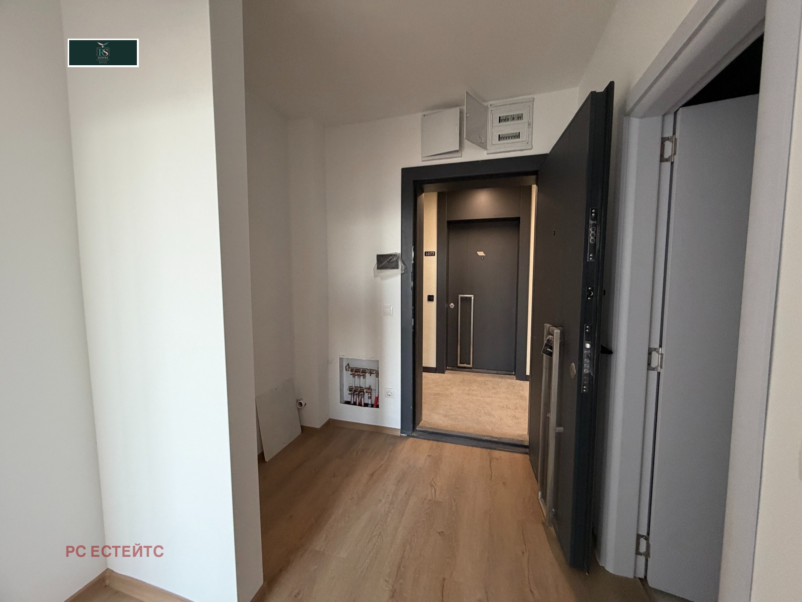 Продава 2-СТАЕН, гр. София, Банишора, снимка 2 - Апартаменти - 54428180