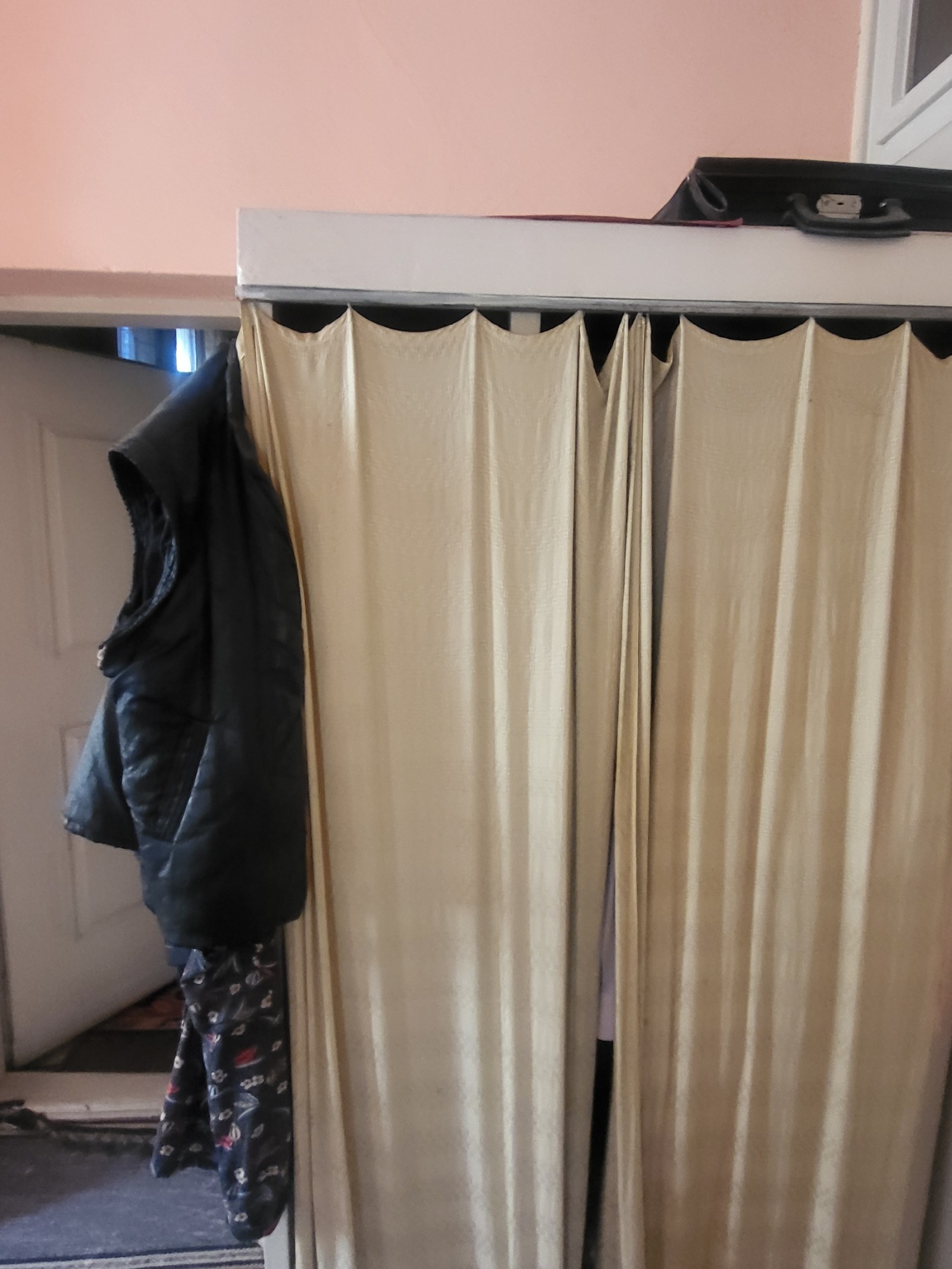 Продава КЪЩА, гр. Плевен, Идеален център, снимка 15 - Къщи - 56168002