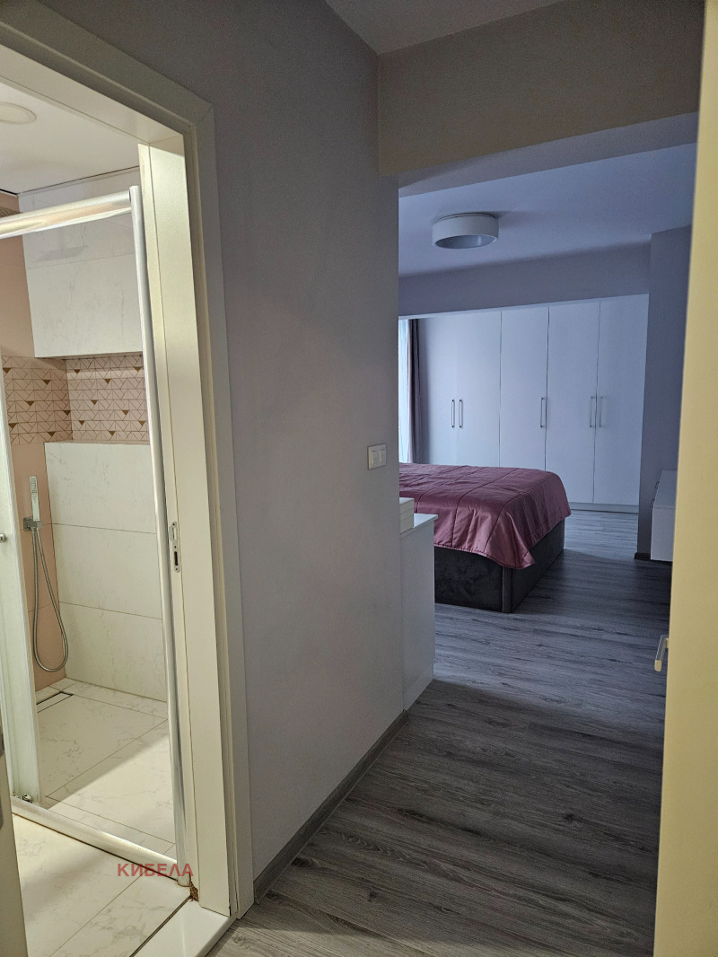 Продава  4-стаен град Плевен , Идеален център , 135 кв.м | 82539140 - изображение [12]
