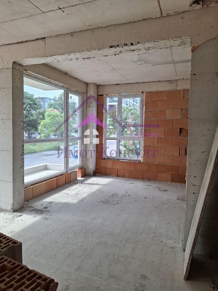Продава 4-СТАЕН, гр. Варна, Кайсиева градина, снимка 2 - Апартаменти - 55058077