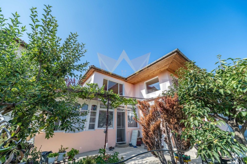 Продава  Етаж от къща, град Варна, Виница •  180 000 EUR • ID 23075868 — holmes.bg - [1] 