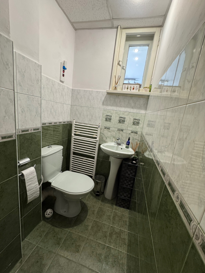 Till salu  Hus Golv region Stara Zagora , Kazanlak , 250 kvm | 28630136 - bild [6]