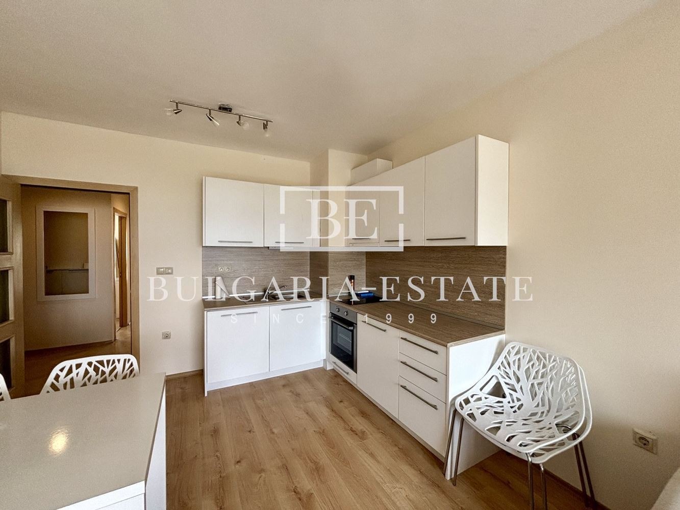 Продава 3-СТАЕН, гр. Варна, Аспарухово, снимка 2 - Апартаменти - 56227809