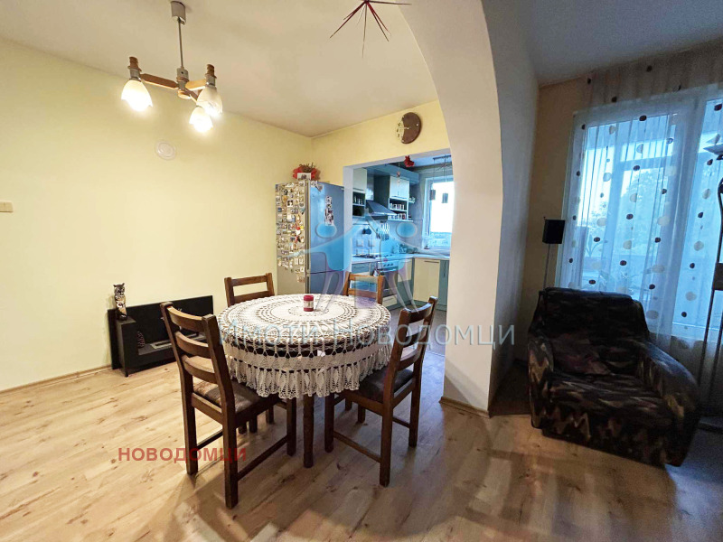 Na sprzedaż  Piętro domu Szumen , Woenno ucziliszcze , 107 mkw | 34530076 - obraz [2]
