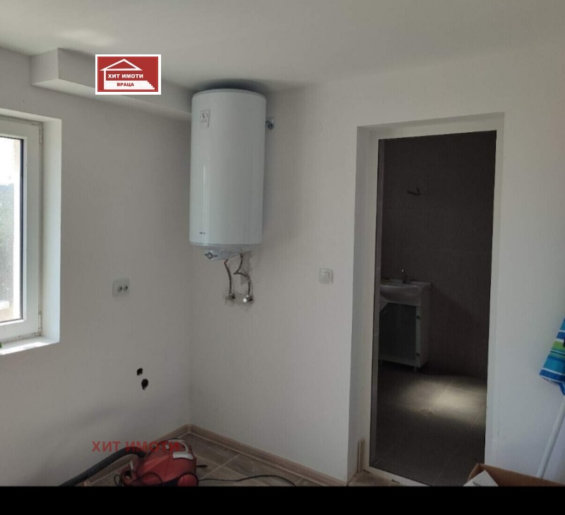 Продава КЪЩА, с. Крапец, област Враца, снимка 13 - Къщи - 53480277