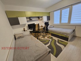 2 chambres Asparouhovo, Varna 12