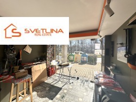 Boutique Tsentar, Sofia 10