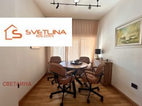 Boutique Tsentar, Sofia 4