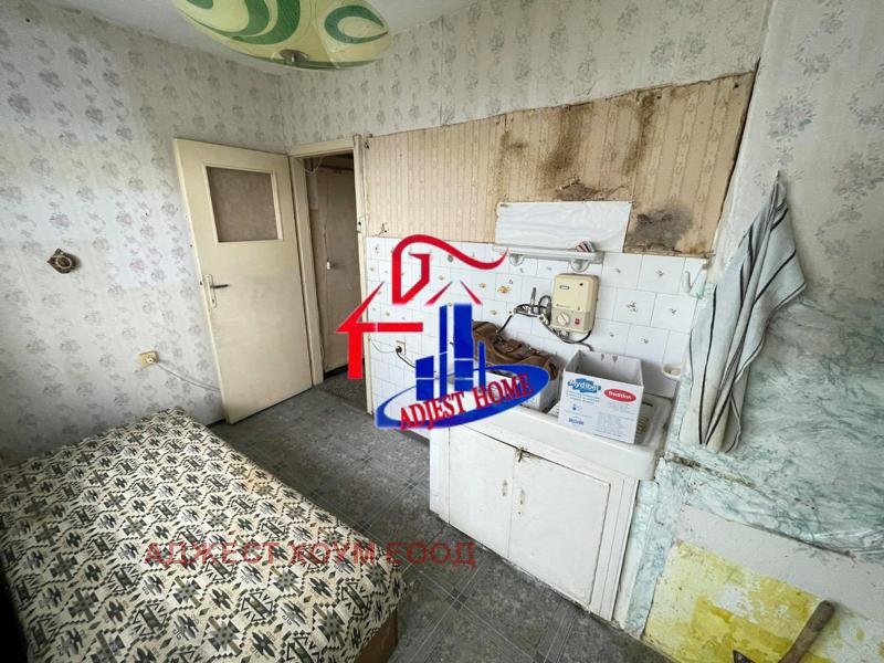 Продава  1-стаен град Шумен , 5-ти полк , 37 кв.м | 52973701 - изображение [3]