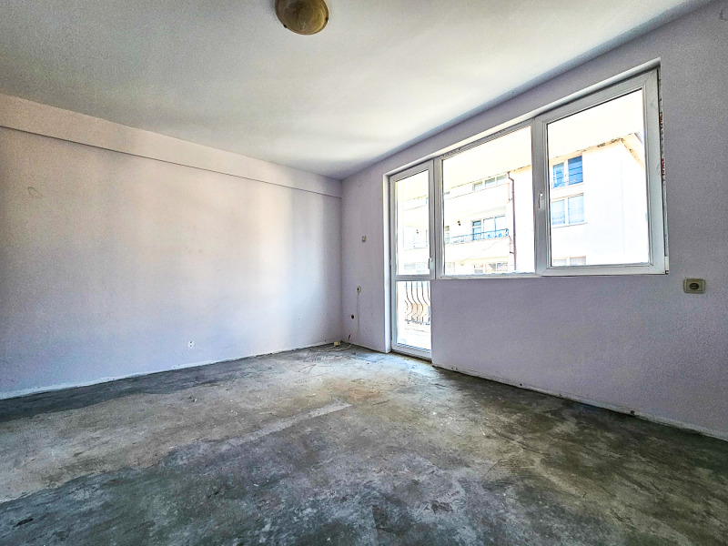 Продава МНОГОСТАЕН, гр. Ахелой, област Бургас, снимка 7 - Апартаменти - 52655428