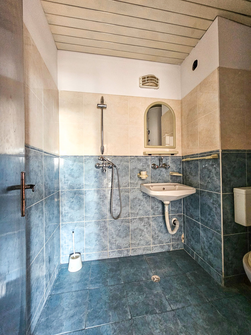 Продава МНОГОСТАЕН, гр. Ахелой, област Бургас, снимка 6 - Апартаменти - 52655428