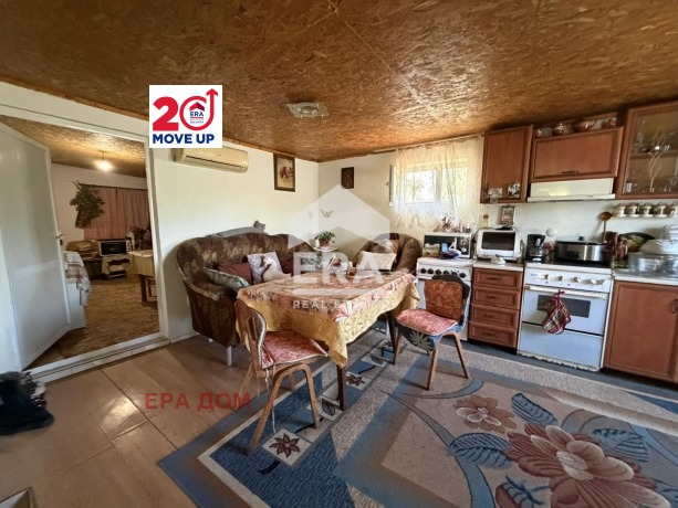 Продава КЪЩА, с. Любеново, област Стара Загора, снимка 3 - Къщи - 56320252
