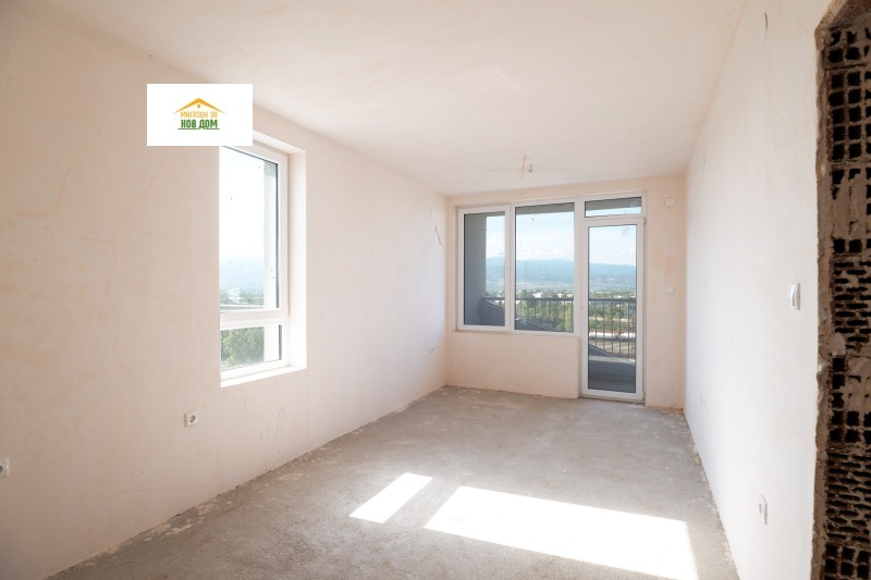 En venta  2 dormitorios Plovdiv , Sadiyski , 84 metros cuadrados | 42368017 - imagen [4]