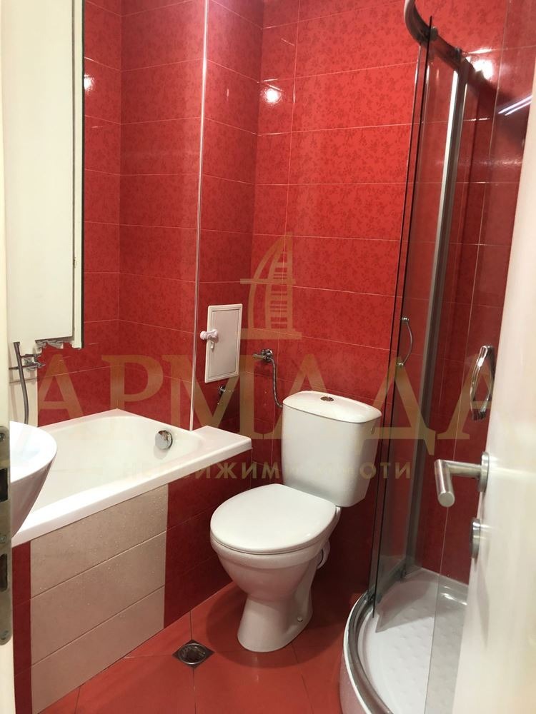 En venta  2 dormitorios Plovdiv , Kyuchuk Parizh , 110 metros cuadrados | 77848808 - imagen [7]