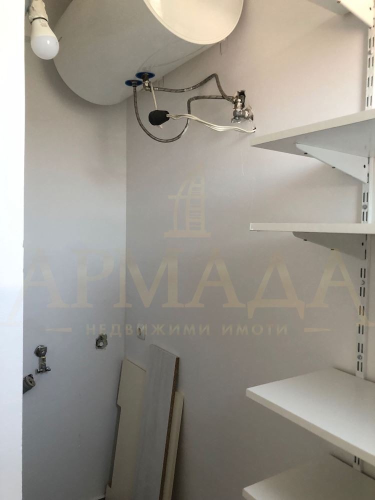 En venta  2 dormitorios Plovdiv , Kyuchuk Parizh , 110 metros cuadrados | 77848808 - imagen [8]