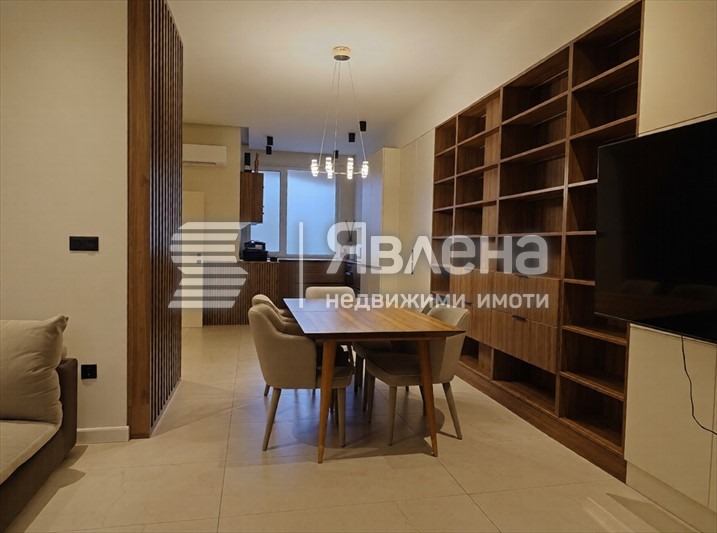 Продава КЪЩА, гр. Пловдив, Остромила, снимка 2 - Къщи - 56558865