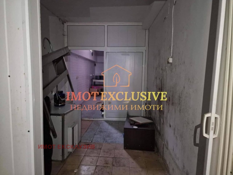 Eladó  Ipari épület Plovdiv , Karsijaka , 468 négyzetméter | 67291519 - kép [8]