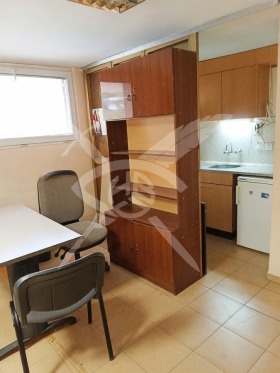 ГАРАЖ, ПАРКОМЯСТО, 23 m2