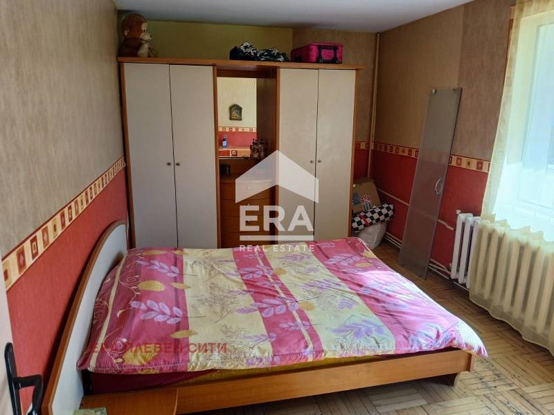 Продава  3-стаен град Плевен , Широк център , 137 кв.м | 26660618 - изображение [6]