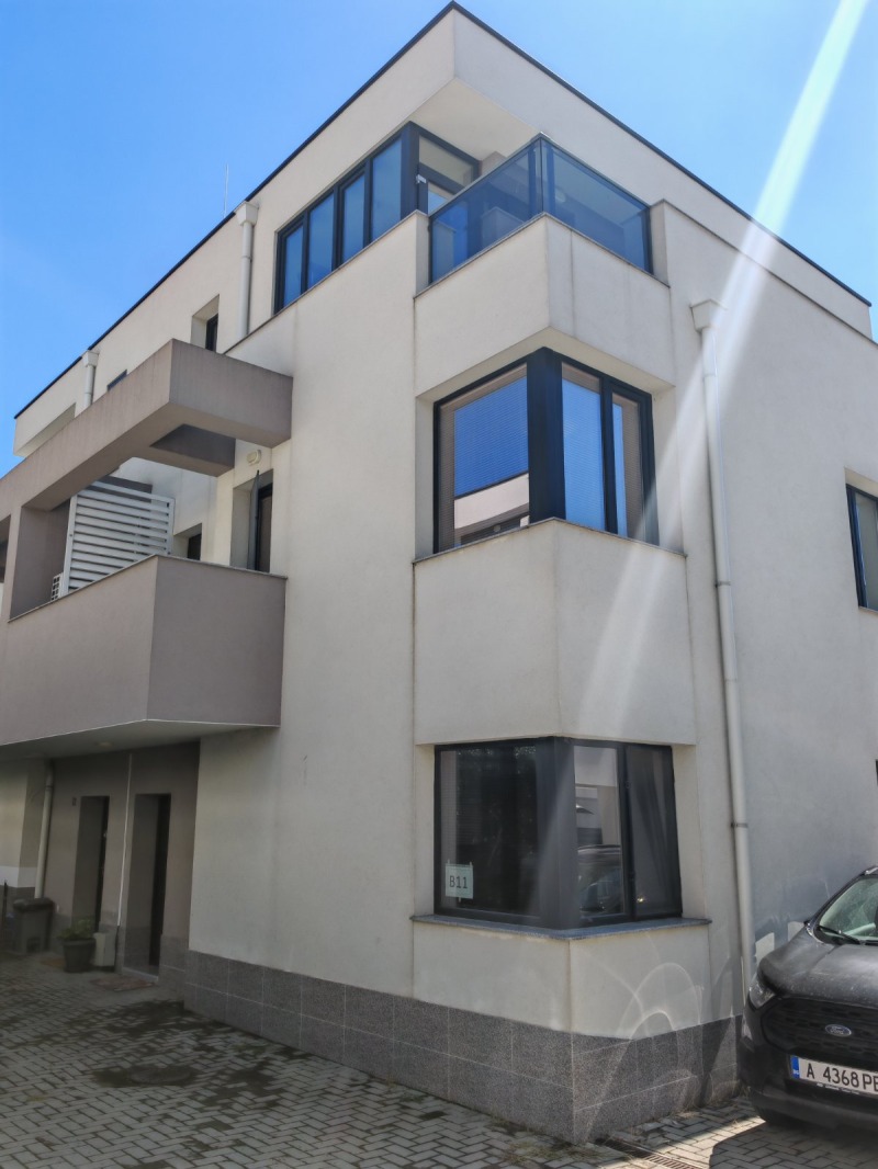 Te koop  Huis Burgas , Sarafovo , 211 m² | 87582782 - afbeelding [9]