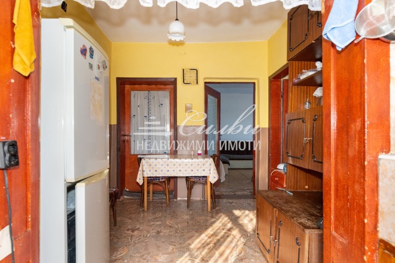 Продава КЪЩА, гр. Шумен, Дивдядово, снимка 10 - Къщи - 52602414