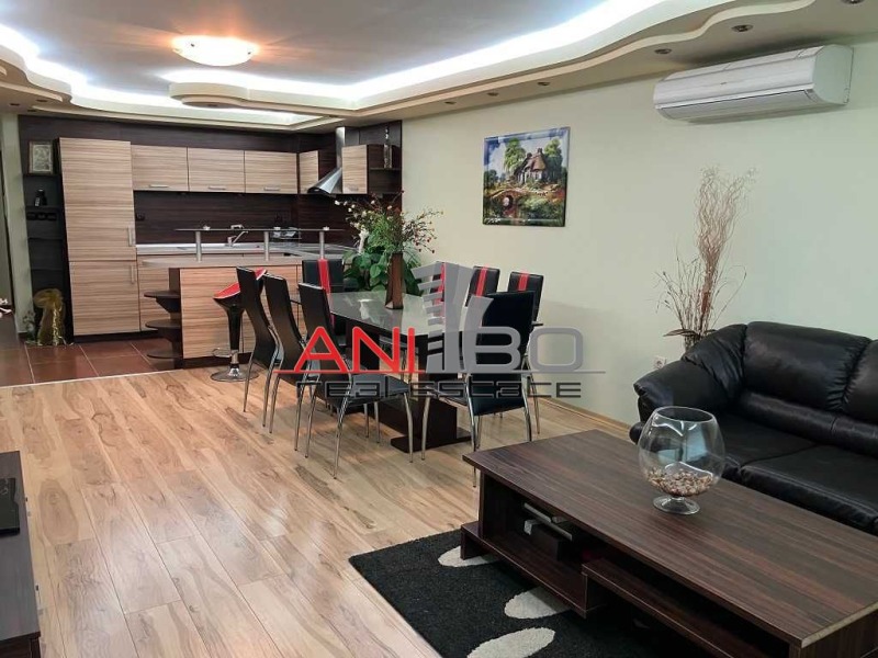 Продава  3-стаен град Варна , Базар Левски , 100 кв.м | 20315155