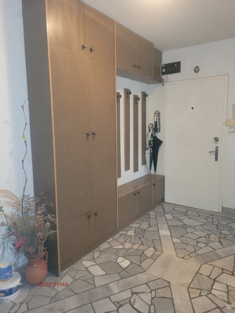 Продава  3-стаен град Русе , Възраждане , 98 кв.м | 76758078
