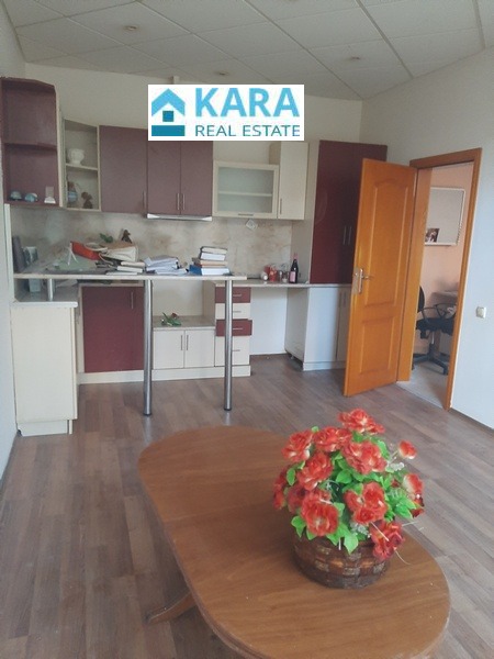 Na sprzedaż  Biuro Kardżali , Centar , 113 mkw | 68107876 - obraz [2]