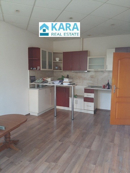 Na sprzedaż  Biuro Kardżali , Centar , 113 mkw | 68107876
