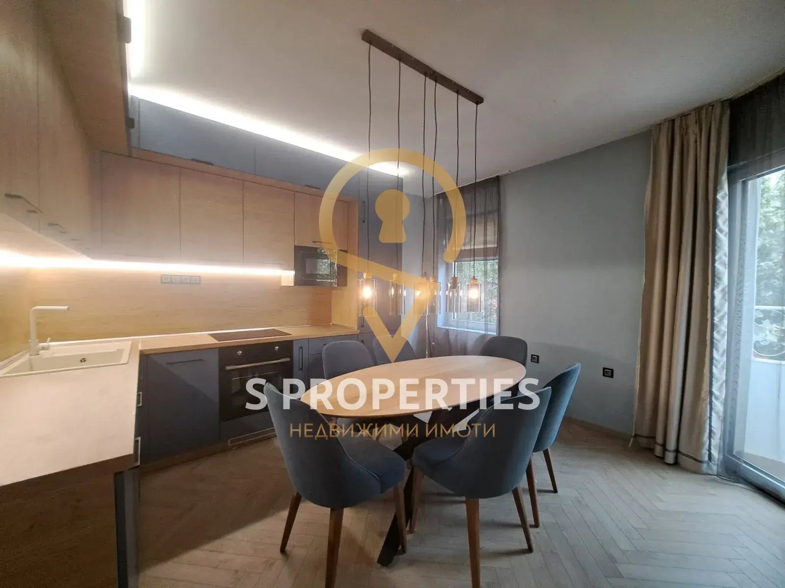 Продава МНОГОСТАЕН, гр. Варна, Център, снимка 2 - Апартаменти - 55574649