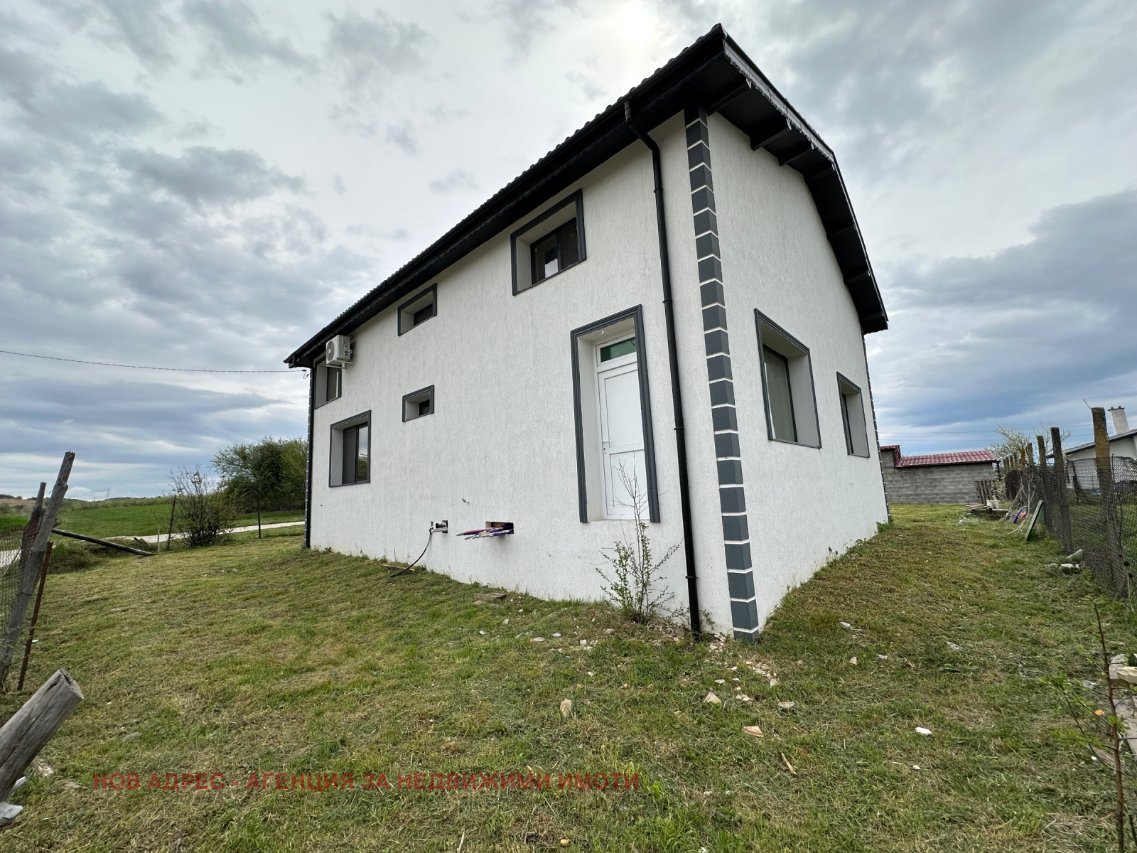 Продава КЪЩА, с. Великденче, област Търговище, снимка 2 - Къщи - 54474710