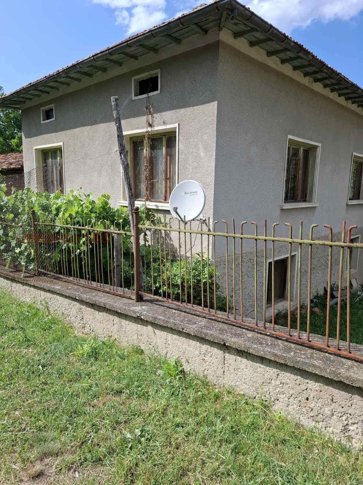 Продава КЪЩА, с. Петрич, област София област, снимка 4 - Къщи - 53659856