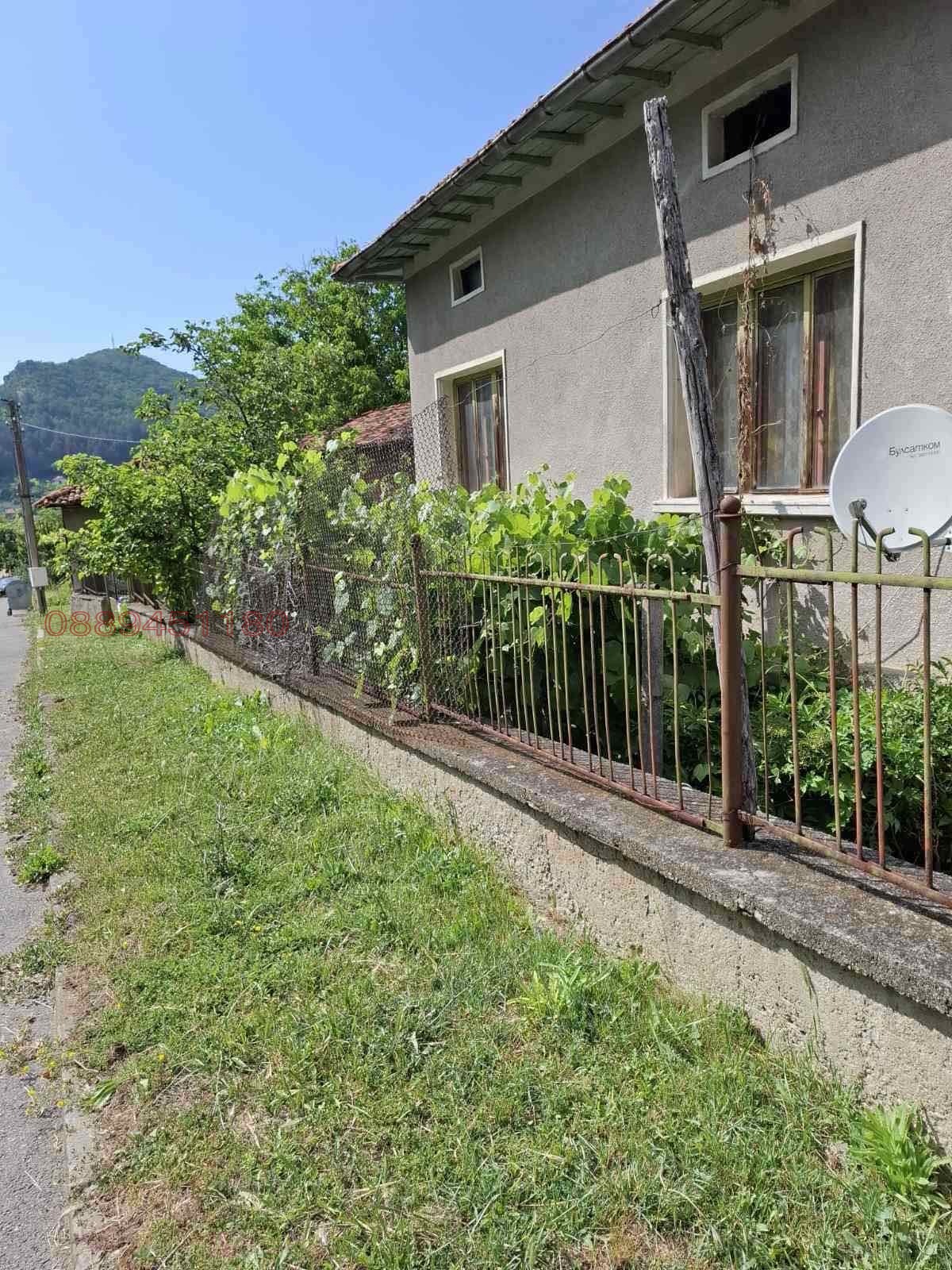 Продава КЪЩА, с. Петрич, област София област, снимка 6 - Къщи - 53659856