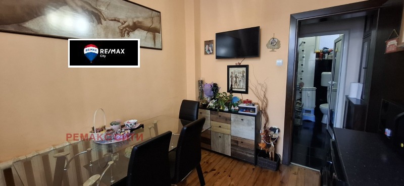 Продава 3-СТАЕН в град София, Център - 59 кв.м / 249 999 € » 488 955.54 лв., РЕМАКС СИТИ