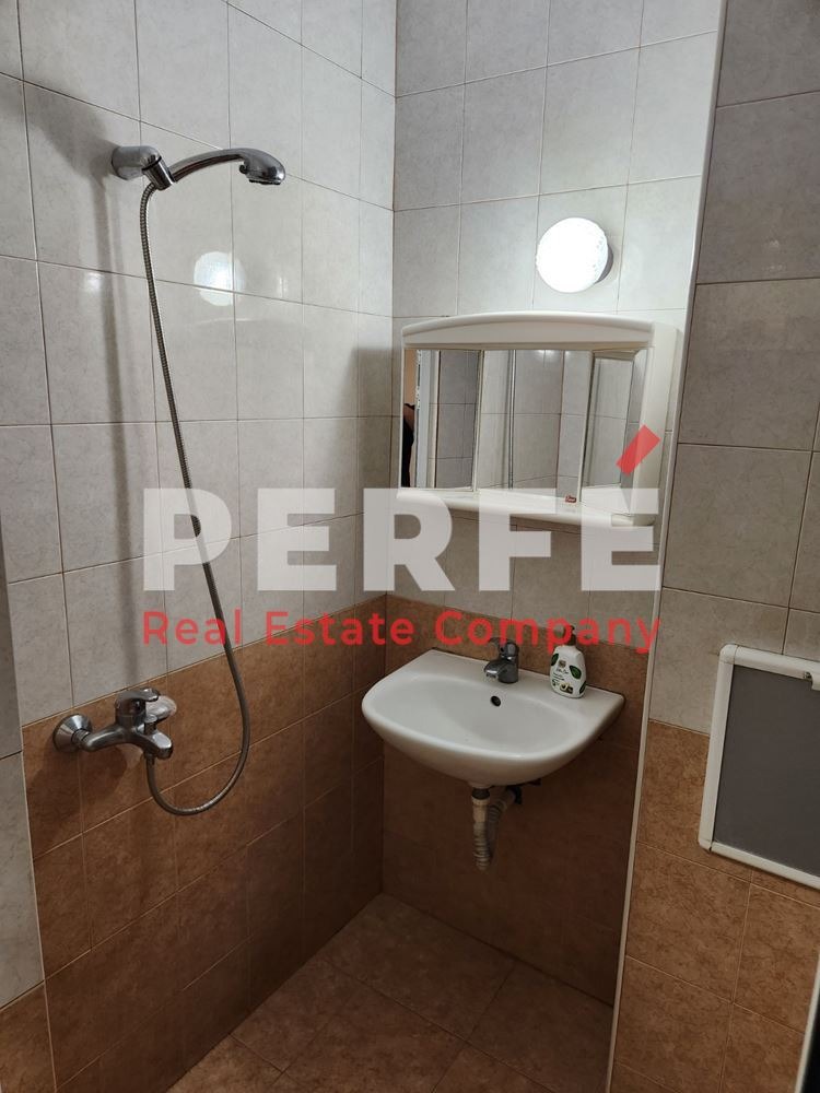 De vânzare  1 dormitor Burgas , Slaveicov , 70 mp | 59664160 - imagine [11]