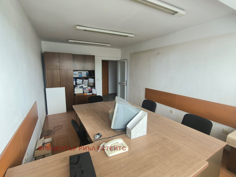 Продается  Офис Перник , Център , 240 кв.м | 42265713 - изображение [15]