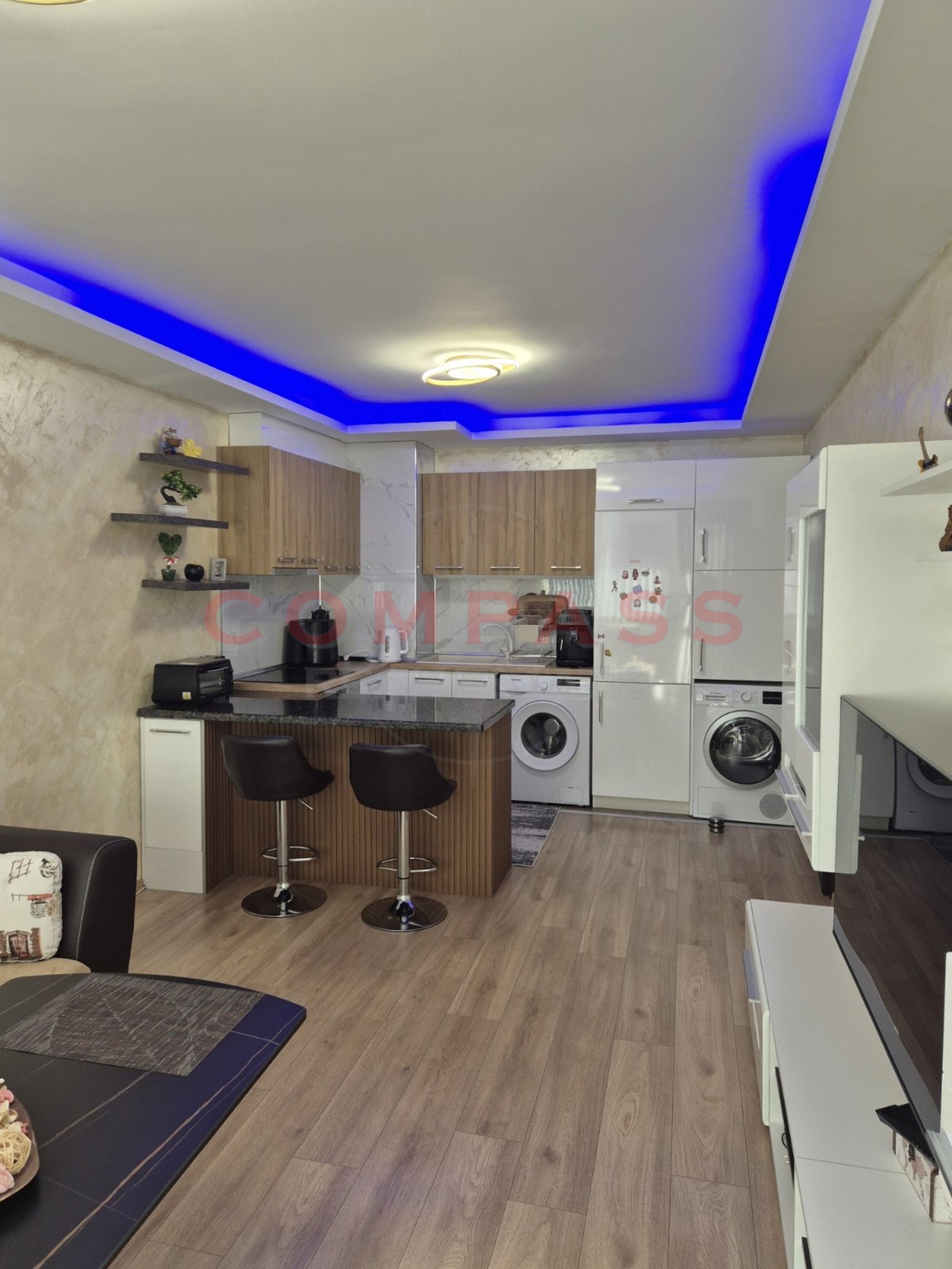 Продава 2-СТАЕН, гр. Варна, Зимно кино Тракия, снимка 2 - Апартаменти - 54750897