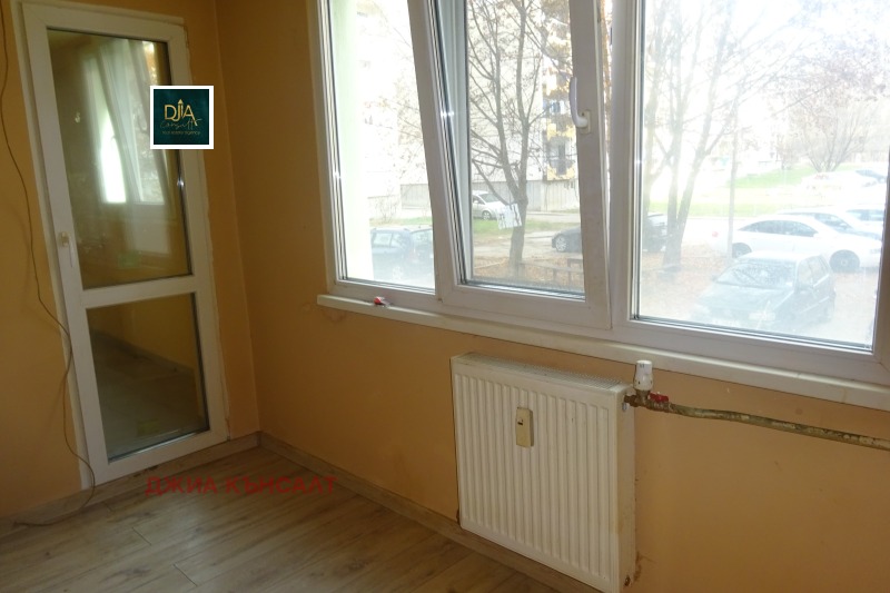 Продава  2-стаен град Перник , Изток , 72 кв.м | 62216085 - изображение [14]