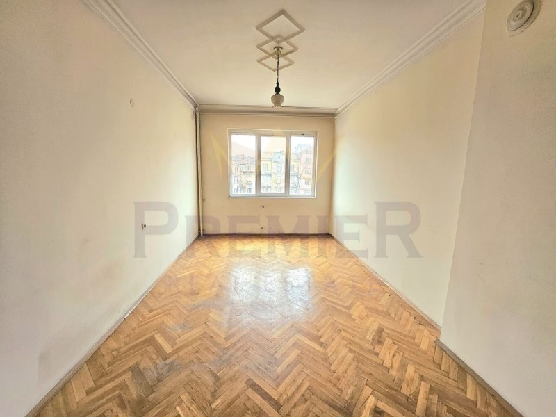 Продава 2-СТАЕН, гр. София, Център