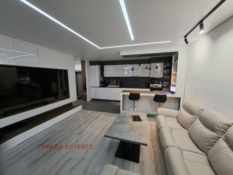 Продава 2-СТАЕН в област Бургас, к.к. Слънчев бряг - 73 кв.м / 114 900 € » 224 724.87 лв., ТРИАДА ЕСТЕЙТС