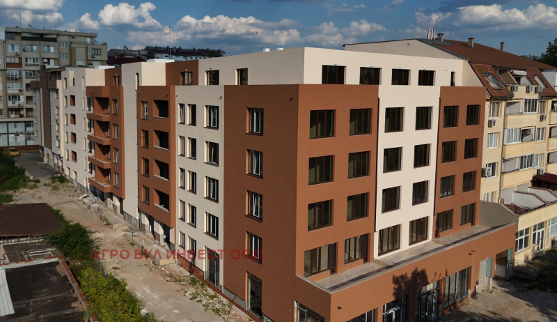 Продава 3-СТАЕН в град Велико Търново, Бузлуджа - 113 кв.м / 141 000 € » 275 772.03 лв., АГРО БУЛ ИНВЕСТ ООД