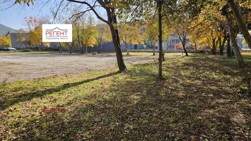 Продава  Парцел град Габрово , Промишлена зона , 3172 кв.м | 78323625 - изображение [9]