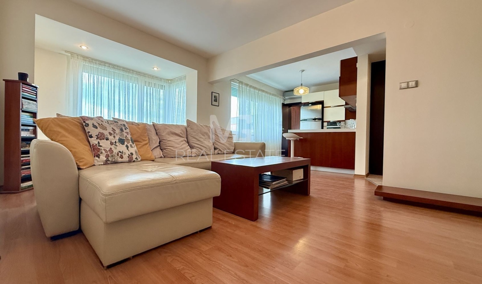 Продава 2-СТАЕН, гр. София, Гоце Делчев, снимка 2 - Апартаменти - 56081891