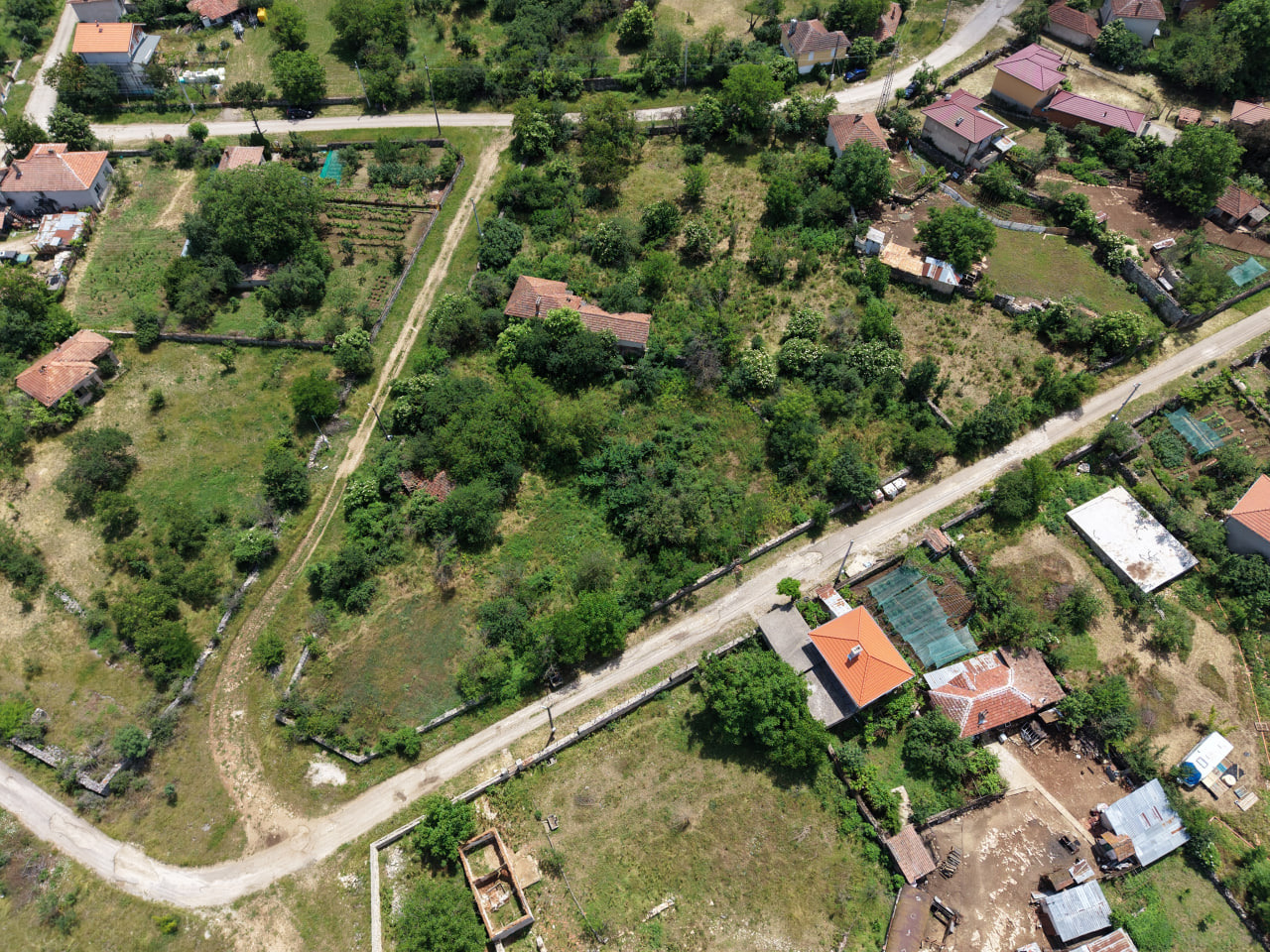 Продава ПАРЦЕЛ, с. Карлуково, област Ловеч, снимка 2 - Парцели - 55556309