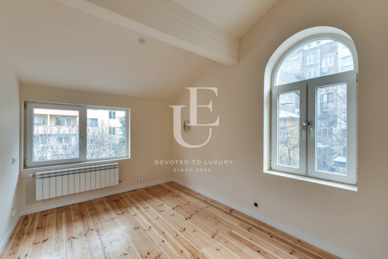 Продава КЪЩА, гр. София, Център, снимка 9 - Къщи - 52722436