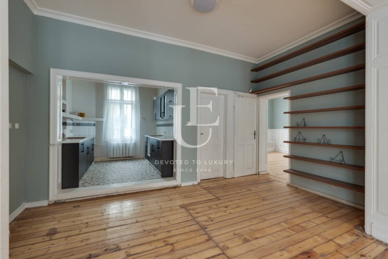 Продава КЪЩА, гр. София, Център, снимка 6 - Къщи - 52722436