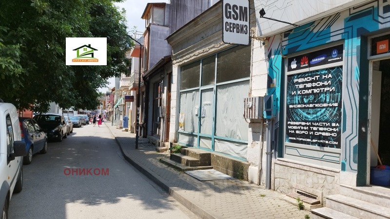 Продава  Магазин град Пазарджик , Идеален център , 66 кв.м | 24310923 - изображение [4]