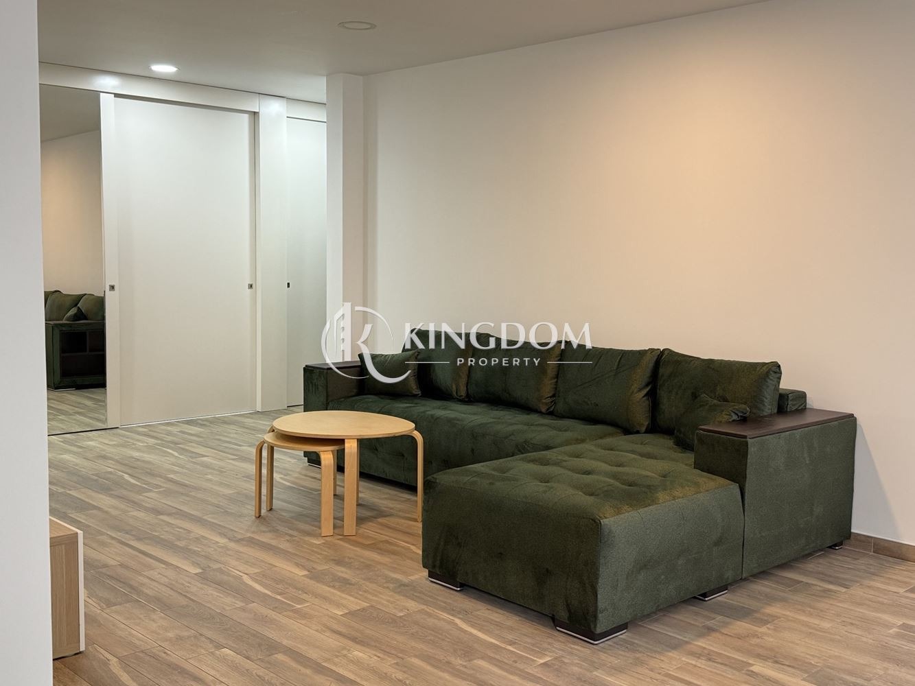 Продава 3-СТАЕН, гр. София, Изток, снимка 2 - Апартаменти - 54885412